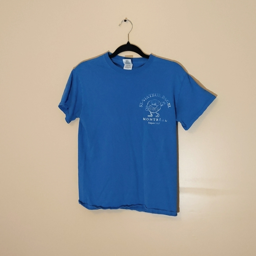 💵2/$10Bundle and Save💵Gildan Blue T-shirt Montreal St-Viateur Bagel Cotton